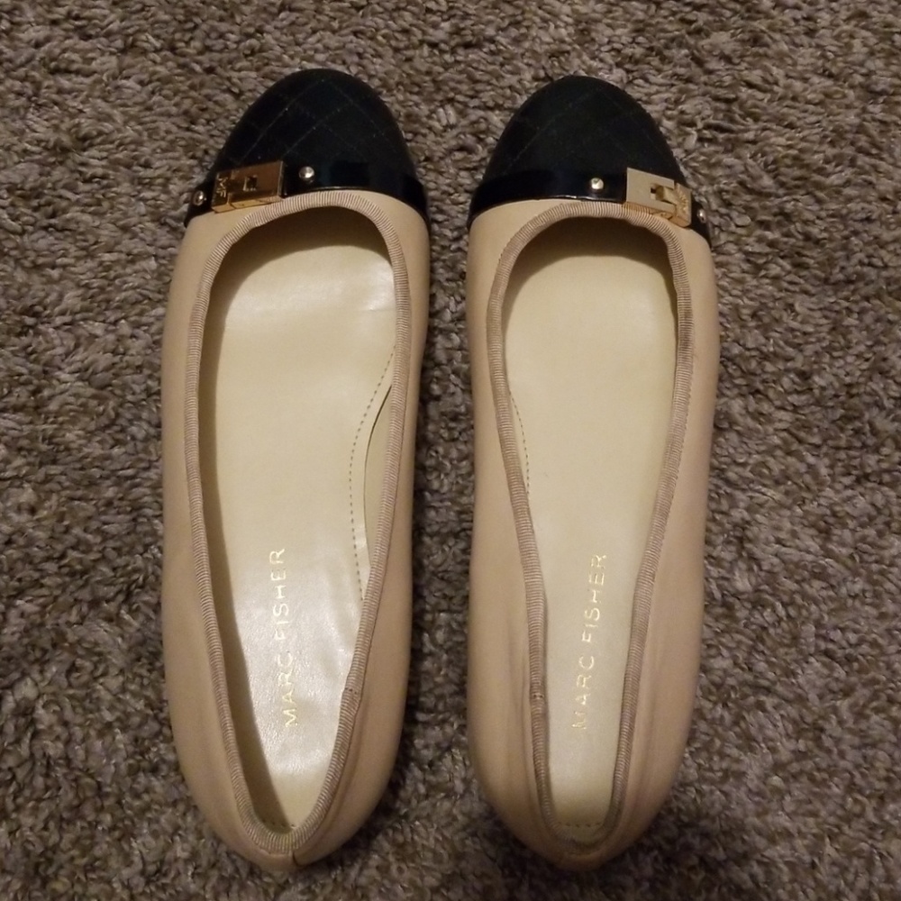 Dress shoes